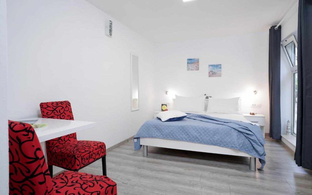 Anita - Hvar Center Apartment